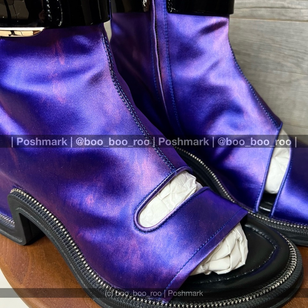 SALE!✨Vuitton RUNWAY Open-Toe Boots, Blue, Black, & Silver Hardware, 💯 AUTHENTIC - Picture 9 of 15